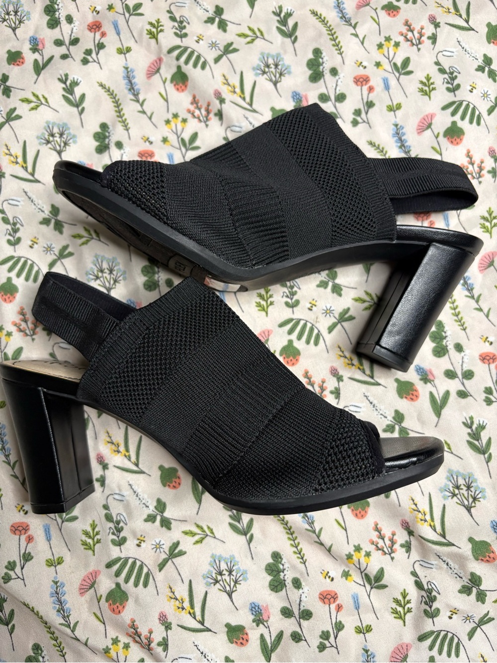 Life Stride Black Knit Slingback Block Heel Sandals Size 8